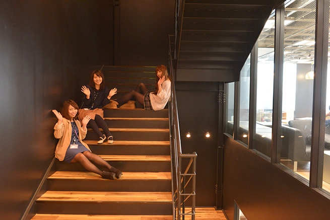 ※階段でふざけるのは危険なのでやめましょうね。