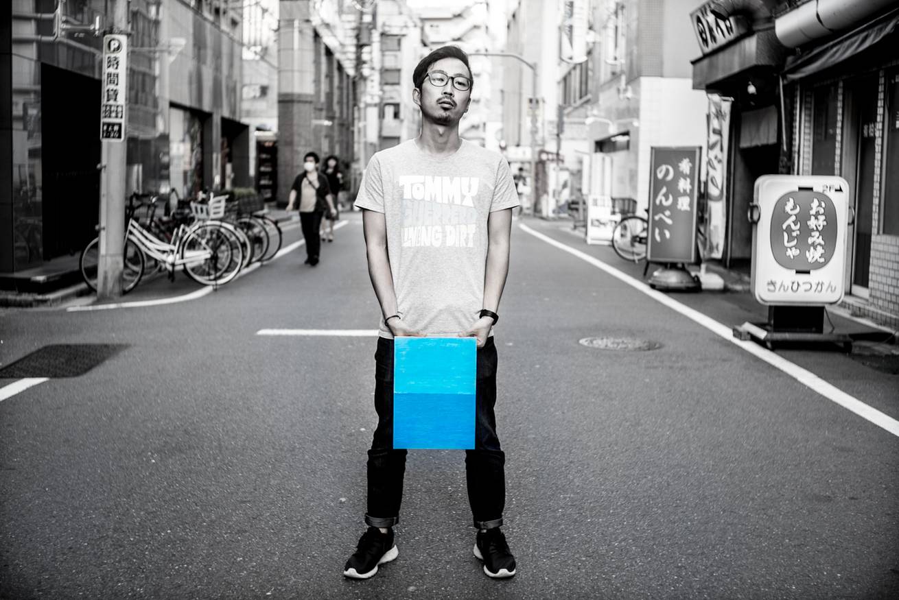 本物の水平線を求めて。アーティスト、モトキウエダはセブ島へ移住します。