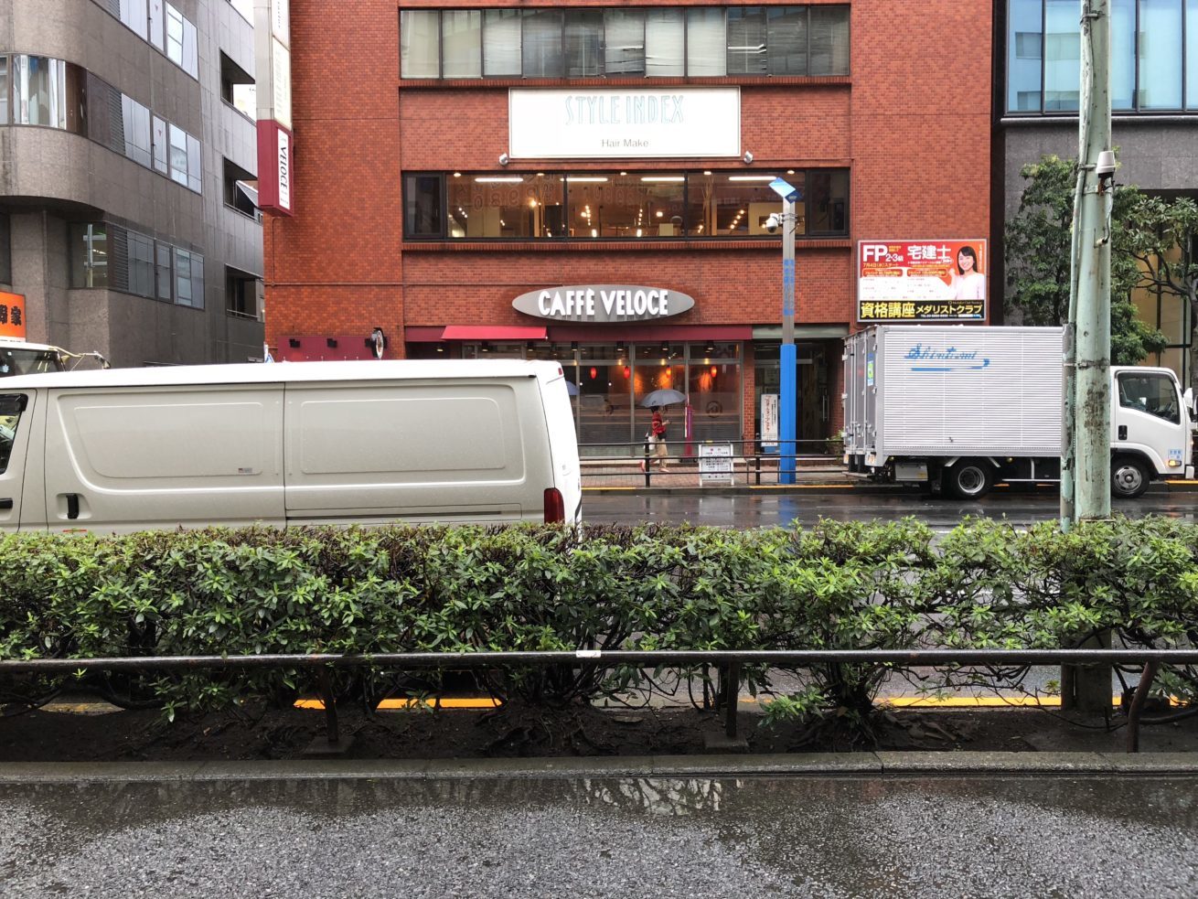 池袋にあるカフェ・ベローチェの写真
