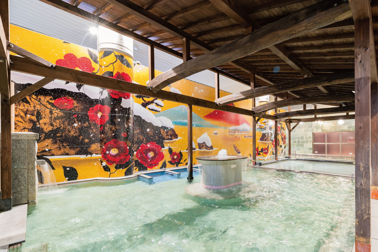 17メートルの温泉の壁面用の絵画制作《喜助の湯 壁画》