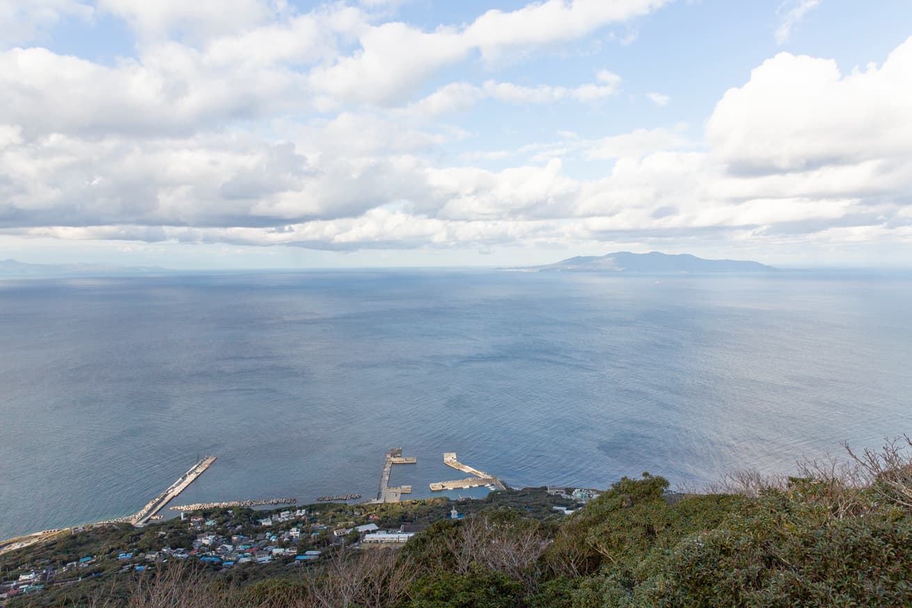利島の宮塚山展望台からの景色
