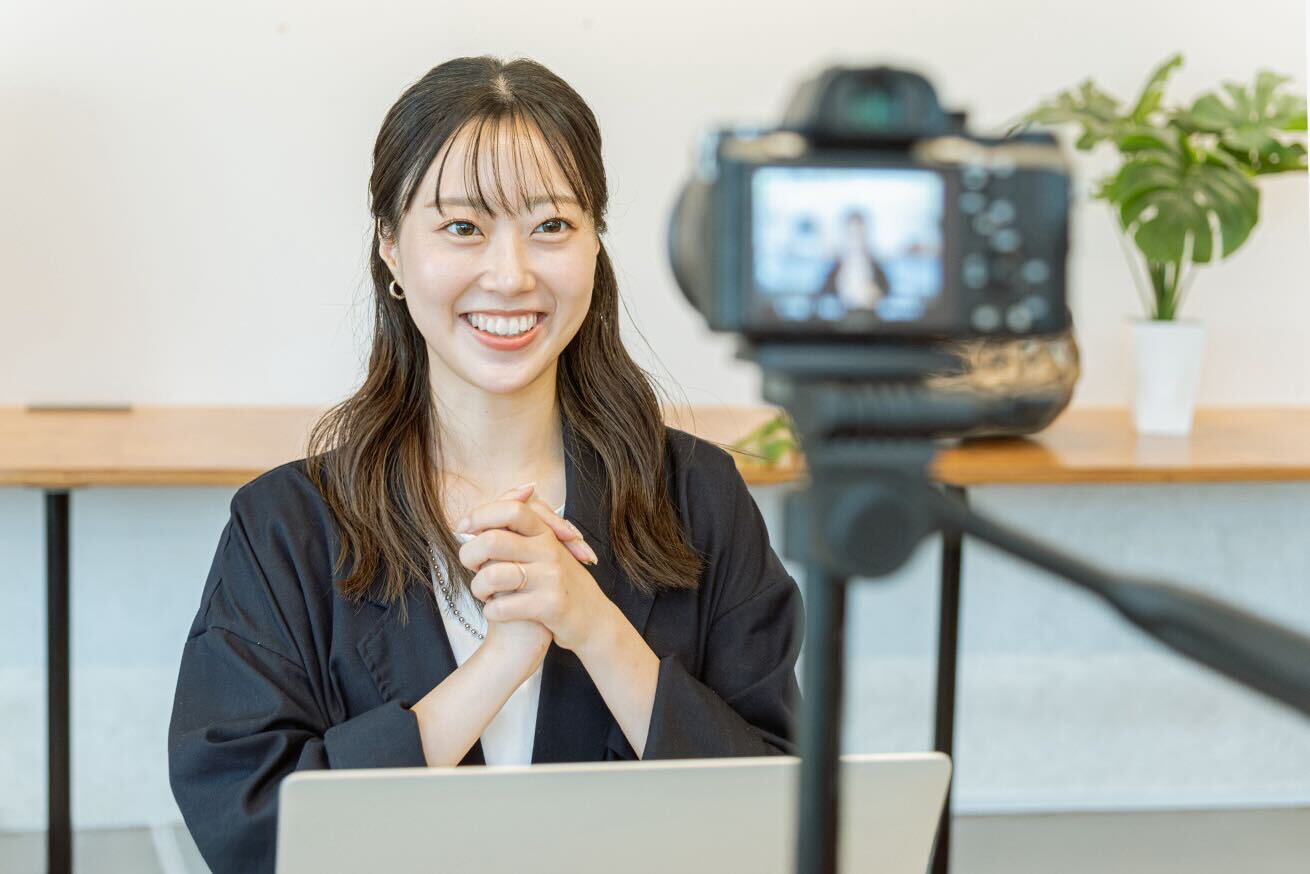 金融業界からLIGへ。入社1年でYouTubeを成功に導いた、第二新卒マーケターの仕事術