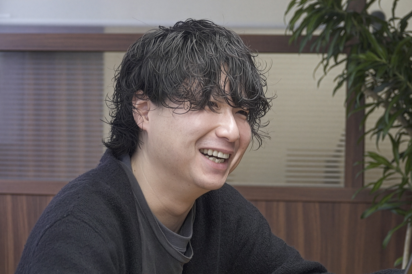 選ばれ続けるデザイナーになる。グラフィックもWebも企画も、すべてを武器にできるキューの成長環境とは。